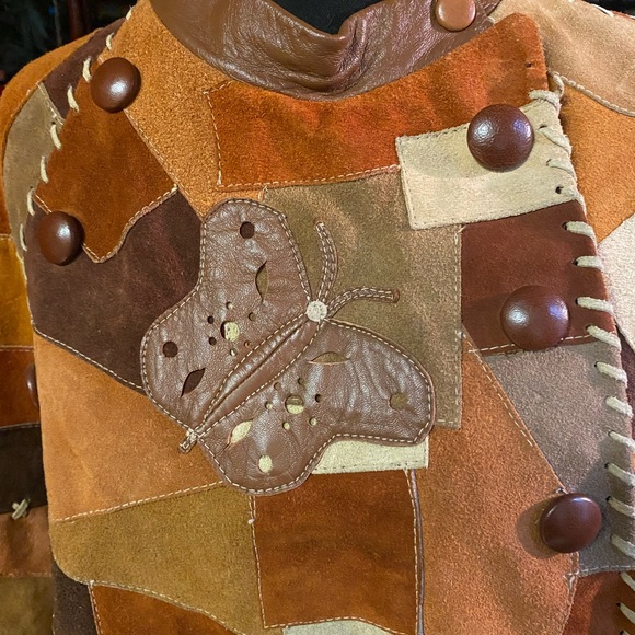 FABULOUS VTG Suede & Leather🍁Patchwork Cape! OS - Picture 2 of 5